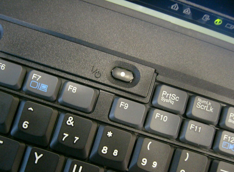 ����ThinkPadIBM ThinkPad T43 2668CC2ͼƬ���� ��30�� -ZOL�йش����ߵ�30��