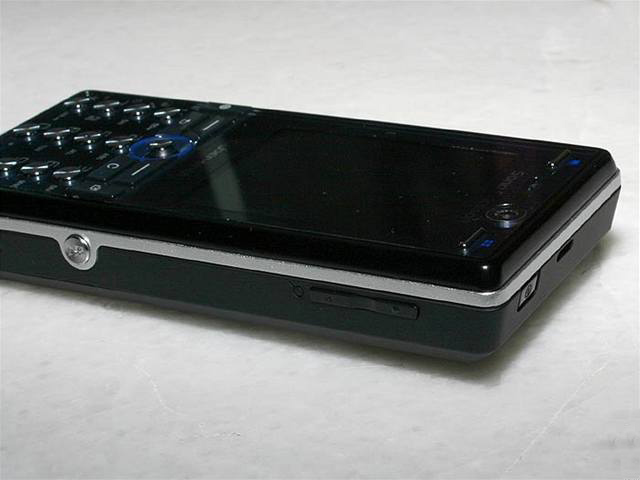 ���ᰮ���ţ�Sony Ericsson��K818cͼƬ���� ��14�� -ZOL�йش����ߵ�14��