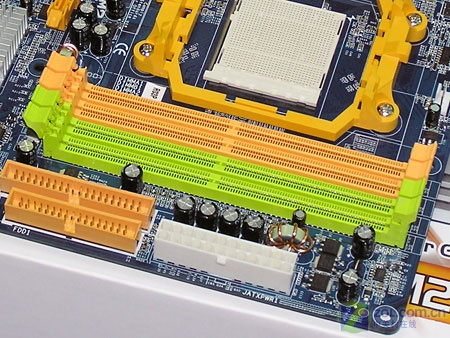 ӳ̩��BIOSTAR��TA690G AM2ͼƬ���� ��12�� -ZOL�йش����ߵ�12��