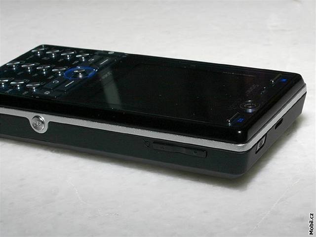 320��AF ��Cyber-Shot����K810���ͼ��ͼƬ����,ͼ8-ZOL�йش����ߵ�8��