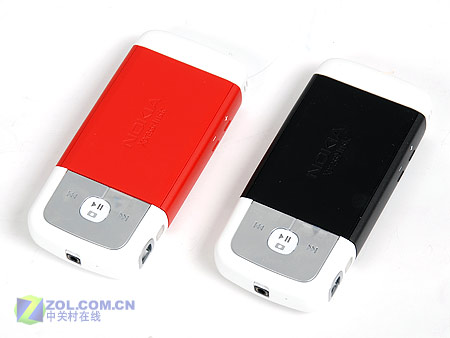 ŵ���ǣ�NOKIA��5700XM�Ա�ͼ ��1��