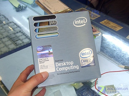 Intel���2˫�� E6320ͼƬ���� ��4�� -ZOL�йش����ߵ�4��