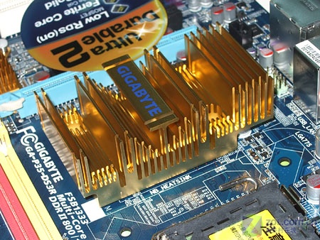 ���Σ�GIGABYTE��P35-DS3RͼƬ���� ��5�� -ZOL�йش����ߵ�5��