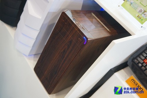 重金属彩雕元素 硕一机箱震撼香港展_硕一 G6