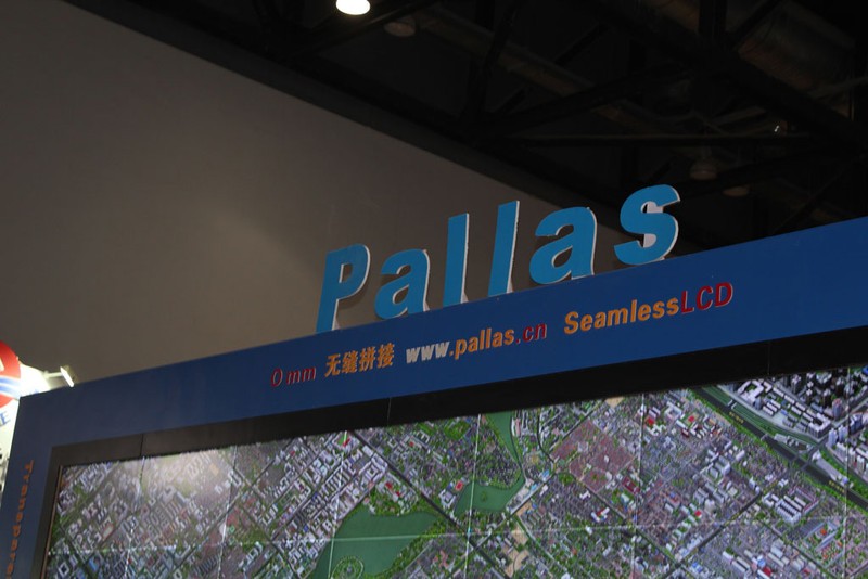 nfoComm2013:上海派乐展0mm无缝拼接图片 