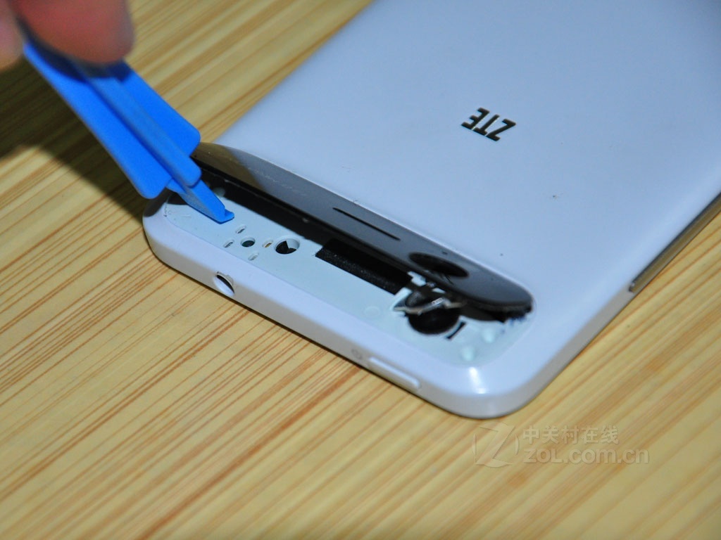 中兴 手机 v988_中兴v988拆机_中兴v988刷机