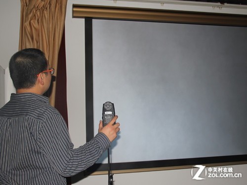 平整的面 高性价比_投影幕布_投影机应用