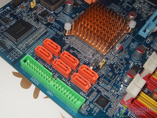 ���ONDA��ħ��P965ͼƬ���� ��8�� -ZOL�йش����ߵ�8��