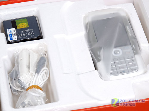 ŵ���ǣ�NOKIA��5700XMͼƬ���� ��28�� -ZOL�йش����ߵ�28��