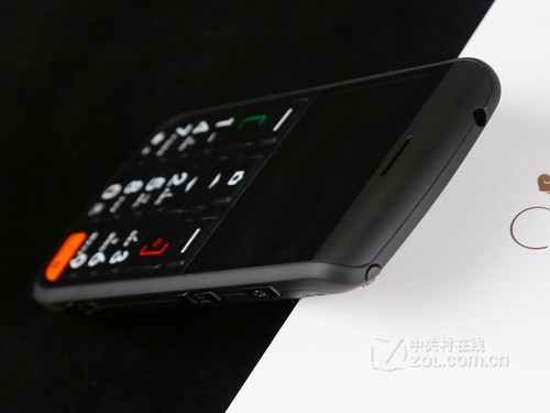 不智能更好用 个性经典低价功能机盘点