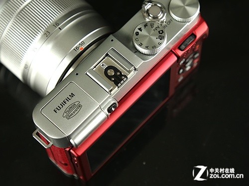 X系列小小妹 富士微单X-A1外观介绍_富士 X-A