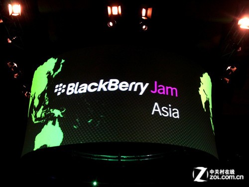 十字路口前的驻足 看挣扎前行的黑莓现状_黑莓