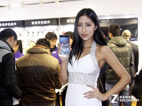 移动4G索尼Z1预售 庆体验店在京开业 _索尼 L