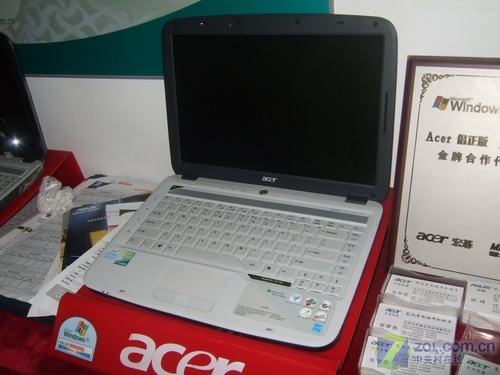 ��1GB�ڴ� Acer 4710ZG˫�˶��Ա�����ͼƬ����,ͼ3-ZOL�йش����ߵ�3��