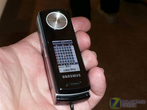 ���ǣ�Samsung��F218ͼƬ���� ��3�� -ZOL�йش����ߵ�3��