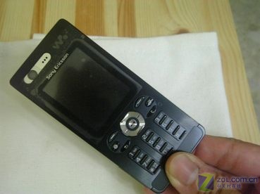 ���ᰮ���ţ�Sony Ericsson��W888cͼƬ���� ��157�� -ZOL�йش����ߵ�157��