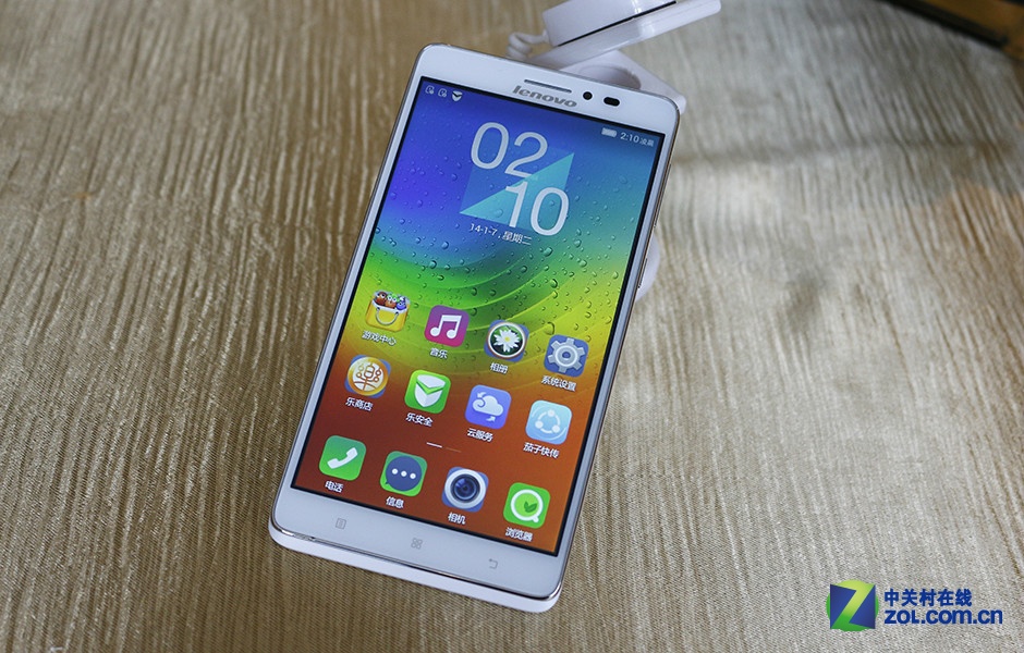 大屏大电池 联想黄金斗士Note8上手玩 _联想 黄