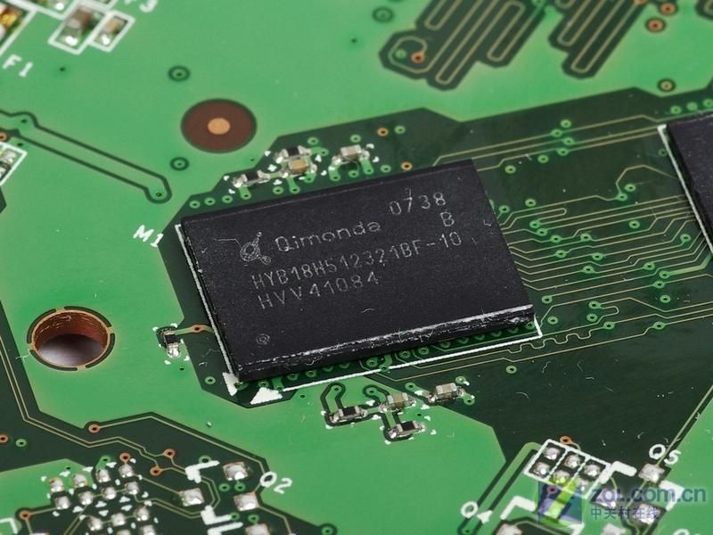 �����콢 G92��Geforce 8800 GTS�ײ�ͼƬ����,ͼ30-ZOL�йش����ߵ�30��