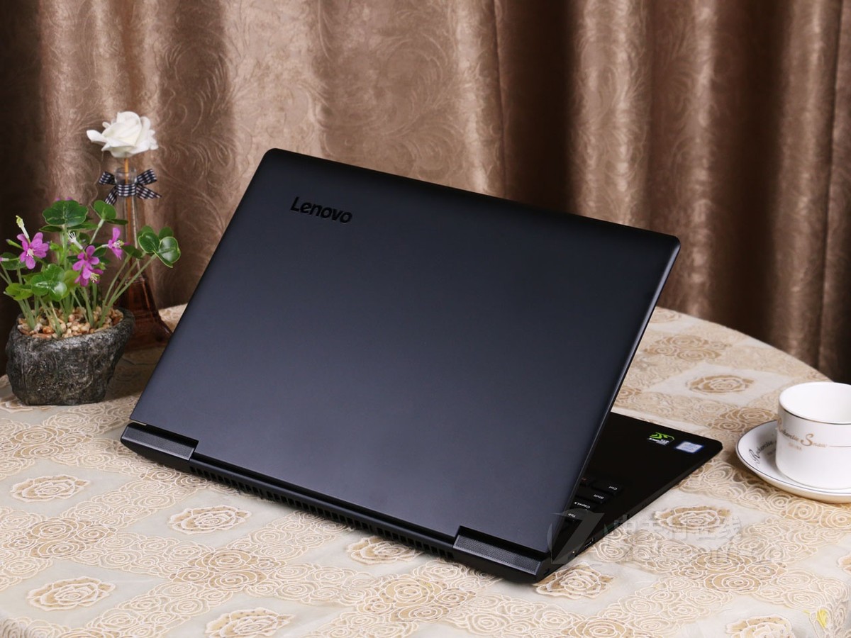 高清图联想(lenovo)小新700电竞版(i76700hq/4g/500g/2g显)
