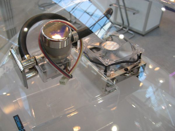 ����ɢ���� Auras Cebitչ��չ����ƷͼƬ����,ͼ4-ZOL�йش����ߵ�4��