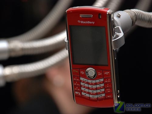 ����ɫ��ݮ 3GSM�����ô�RIMչ��ͼ��ͼƬ����,ͼ2-ZOL�йش����ߵ�2��