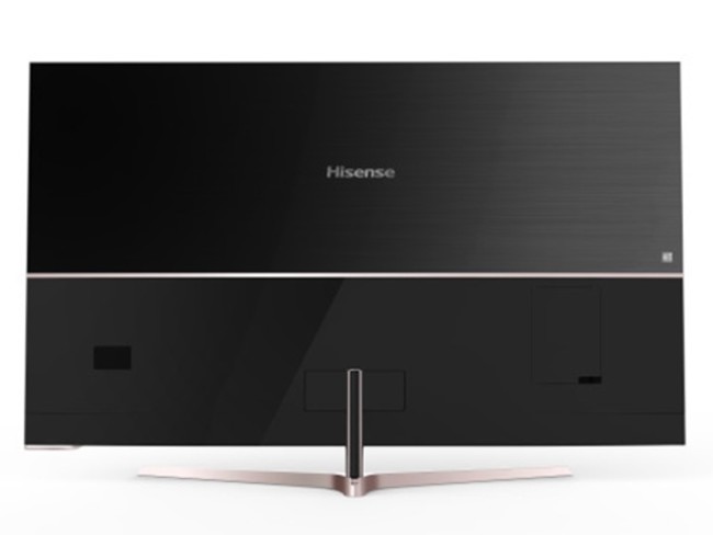 海信LED65NU8800U电视搭载了四核 Cortex A53 MAX1.7GHz处理器,并且配备了主流的八核 Mali-T820 MP2,运行内存为3GB,可以保证各种应用运行流畅,内置16GB存储,安装一些常见的电视软件绰绰有余,VIDAA 5.0优化调度保证了各应用正常运行。海信LED65NU8800U电视配备了2*HDMI接口,拥有1网络接口,配备了2USB接口,同时还配备了1音频输入,1数字音频输出,1有线/天线输入。
