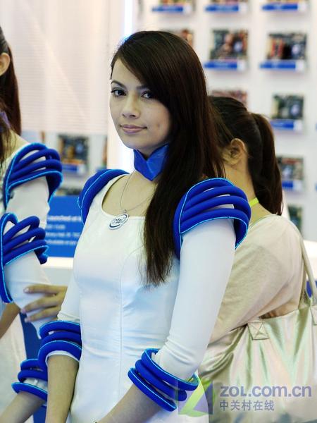 COMPUTEX 2008:��showgirl����߿Ƽ�ͼƬ����,ͼ3-ZOL�йش����ߵ�3��