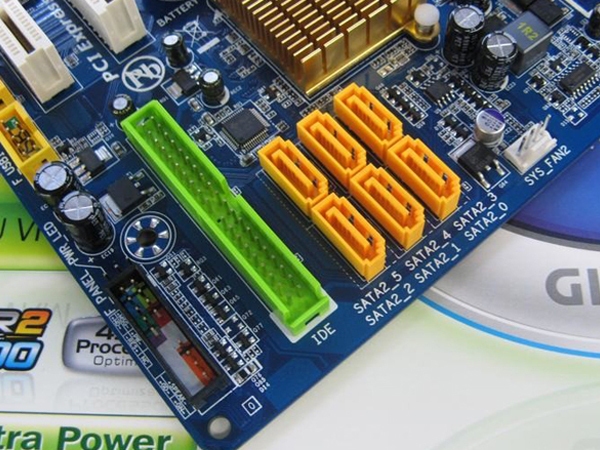 ���Σ�GIGABYTE��GA-EP43-S3LͼƬ���� ��17�� -ZOL�йش����ߵ�17��