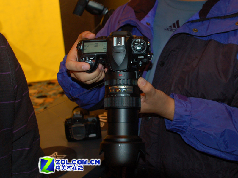 �῵��Nikon��D200ͼƬ���� ��103�� -ZOL�йش����ߵ�103��