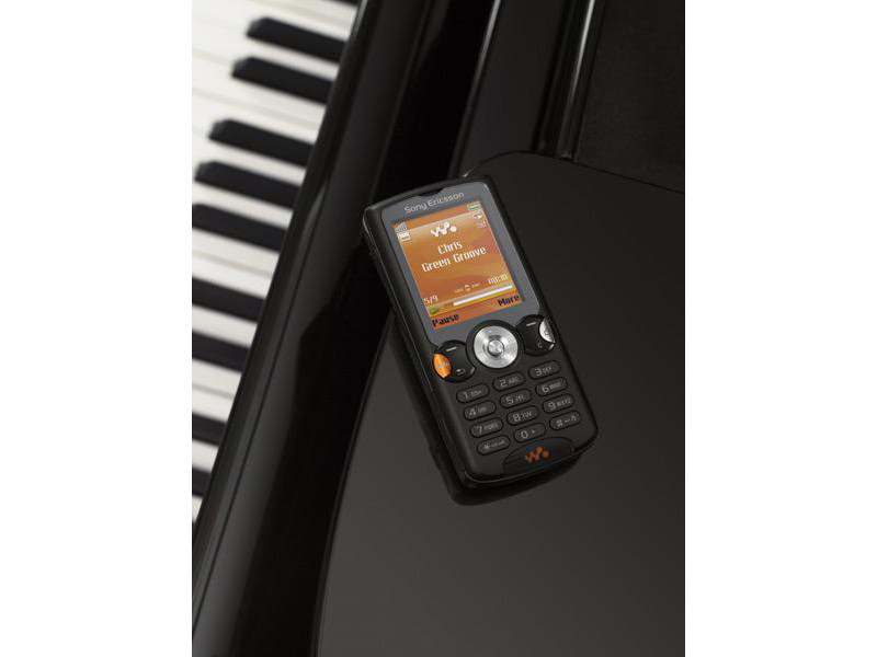 ���ᰮ���ţ�Sony Ericsson��W810cͼƬ���� ��106�� -ZOL�йش����ߵ�106��