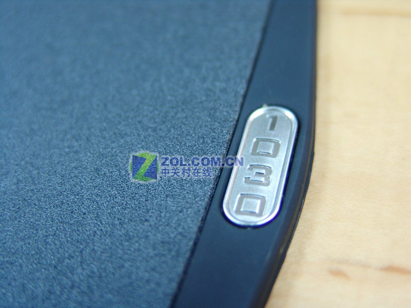 �°�sUrFace 1030-A ���� ZOL��½ͼƬ����,ͼ4-ZOL�йش����ߵ�4��