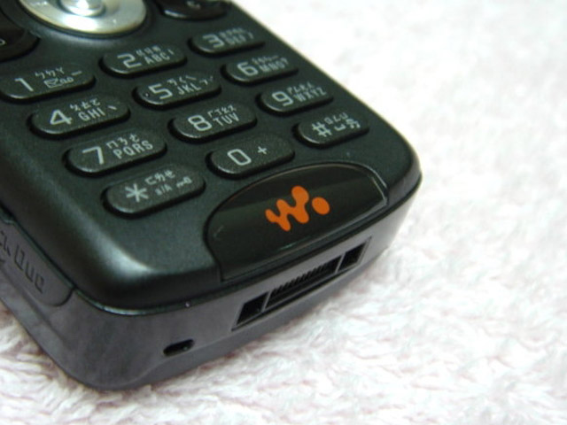 ���ᰮ���ţ�Sony Ericsson��W810cͼƬ���� ��48�� -ZOL�йش����ߵ�48��