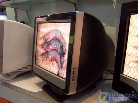 ����ذ�Ůͬ�� 3800Ԫ����ʱ�л���ͼƬ����,ͼ4-ZOL�йش����ߵ�4��