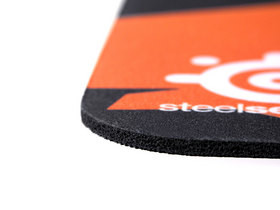��С�����衻SteelSeries/��� QCK+ Fnaticս�Ӱ���������