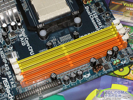 ���棨Asrock��AM2NF4G-SATA2 ��1��