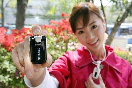 ��һ����������F2 1GB�ۼ�ԼΪ1000ԪͼƬ����,ͼ1-ZOL�йش����ߵ�1��