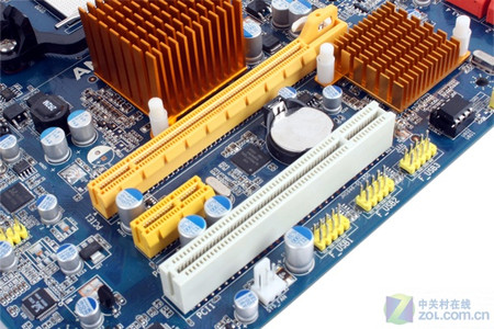 ����IT������:����ƽ̨ս��ʱ�� ����R785GM��ս499 