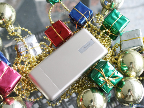 320万2.8吋触控屏联想X1m仅售800元