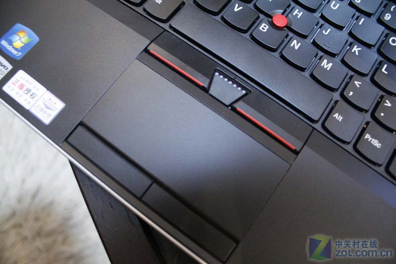 ���������� Ů������ThinkPad��С�챾��ͼƬ����,ͼ16-ZOL�йش����ߵ�16��
