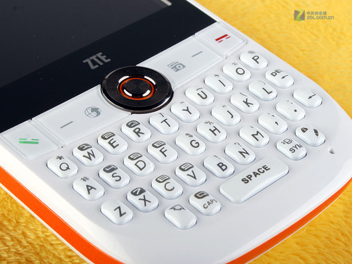 ˫˫+QWERTY<A href=http://www.zhujiangroad.com/price/keyset.html TARGET=_blank><u><font color=#000000></font></u></a> X990ϸ 