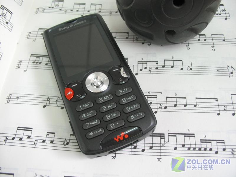 ���ᰮ���ţ�Sony Ericsson��W810cͼƬ���� ��45�� -ZOL�йش����ߵ�45��