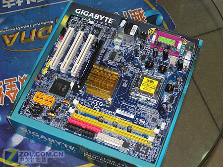 ���Σ�GIGABYTE��8I945GZME-RHͼƬ���� ��2�� -ZOL�йش����ߵ�2��