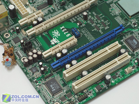 ��ʯ��DFI��DFI INFINITY 975X-GͼƬ���� ��2�� -ZOL�йش����ߵ�2��
