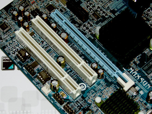 ���������Լ۱ȣ����u890GX��Ʒ����499 