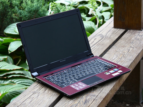 i5芯双显卡切换 联想V360红色本5799元 