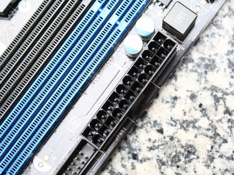 msi΢��΢��880GM-E41 ��1��