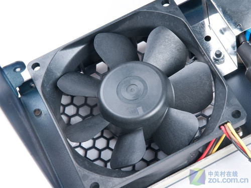 ﲻ ѿHCP1200W<A href=http://www.zhujiangroad.com/price/power.html TARGET=_blank><u><font color=#000000>Դ</font></u></a>ײ 