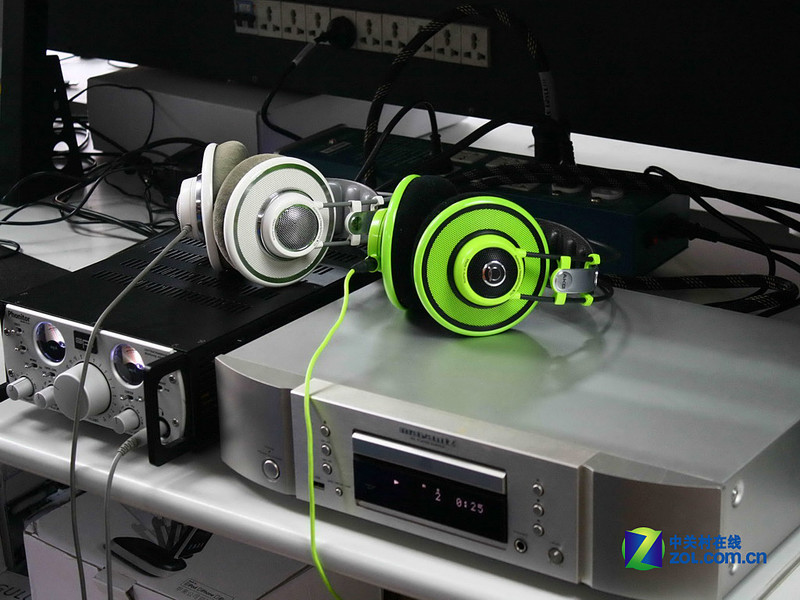 【高清图】AKG(akg)K701对比图图片 图2 -ZO