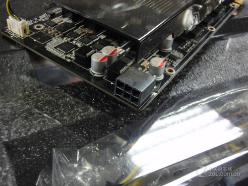 AIC开始发力 豪华GTX550Ti上市售1099元