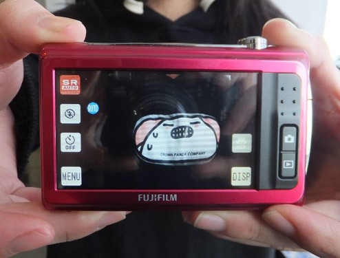 (finepix z91漂亮的触屏)